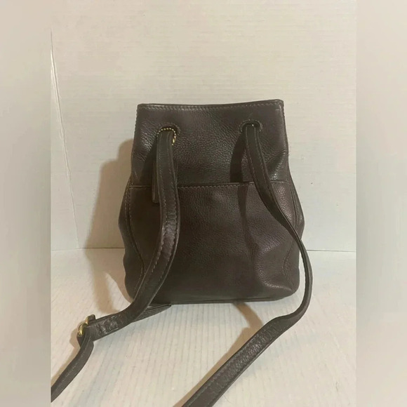 Coach vintage black leather crossbody handbag - Picture 2 of 13